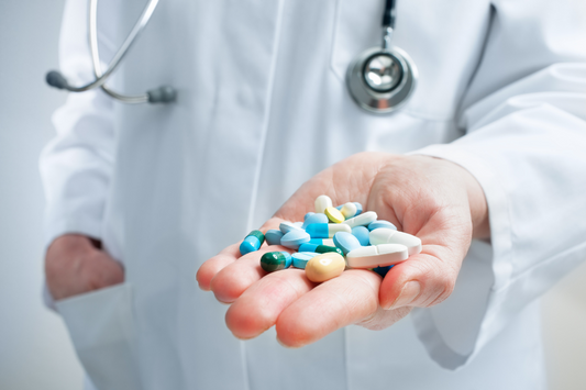 Mikrobiom-támogatás antibiotikumkezelés idején: segítenek a prebiotikus rostok